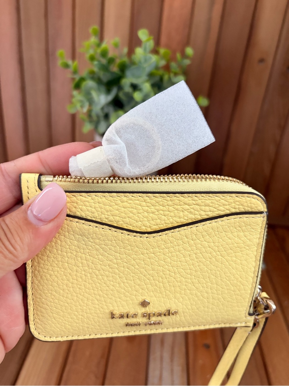 kate spade Pebbled Leather Wristlet Card Case in Yellow with Gold Hardware - Picture 8 of 9